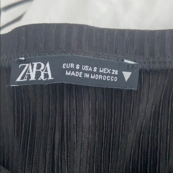 ZARA Black Satin Pleated Dress 🖤 - Picture 5 of 5